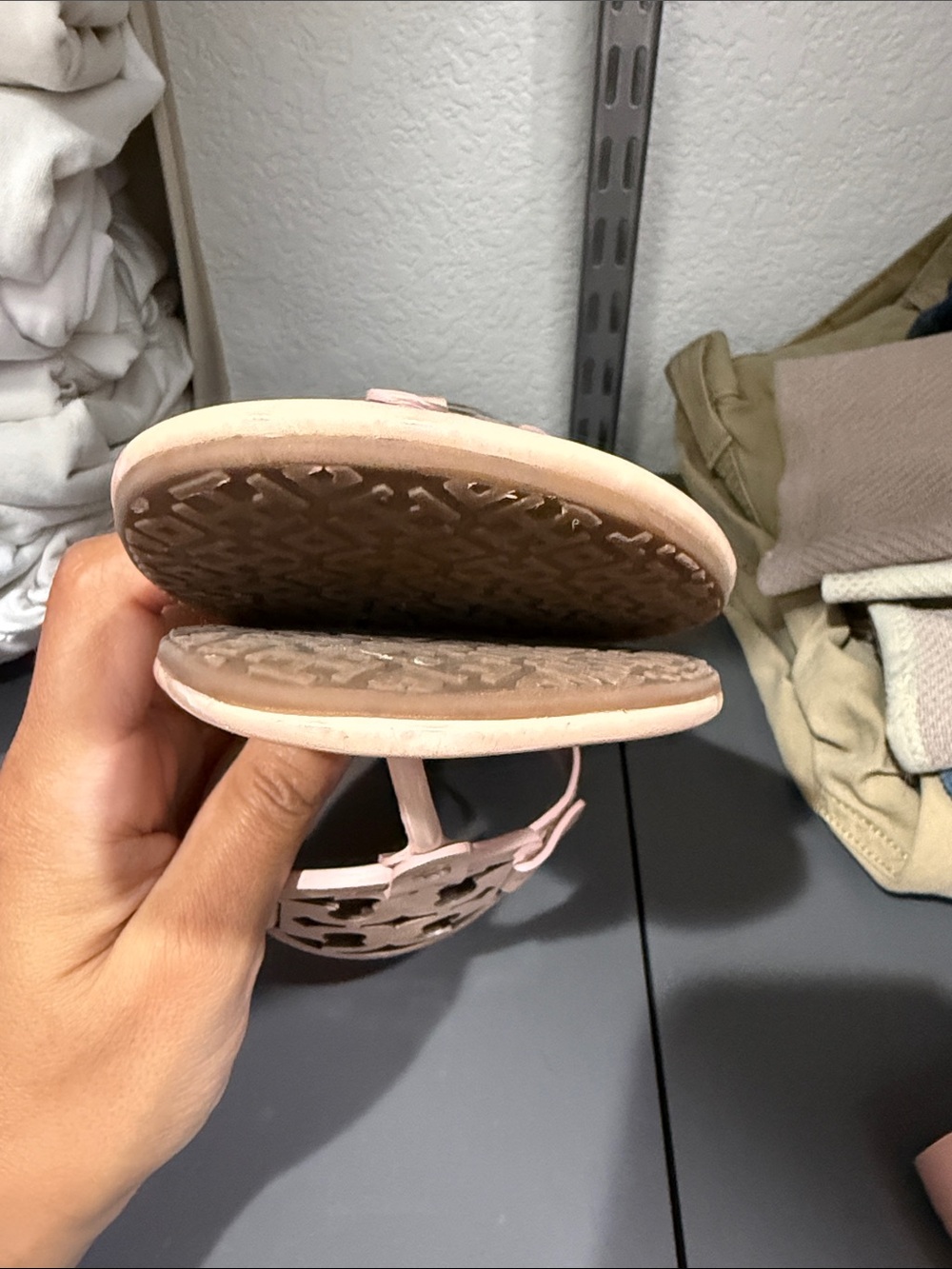 Tory Burch Blush Miller Logo Thong Sandals  9.5 - Picture 2 of 7